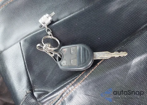 2011 Ford Escape Xlt z USA, uszkodzony, nr VIN 1FMCU9D72BKC05271